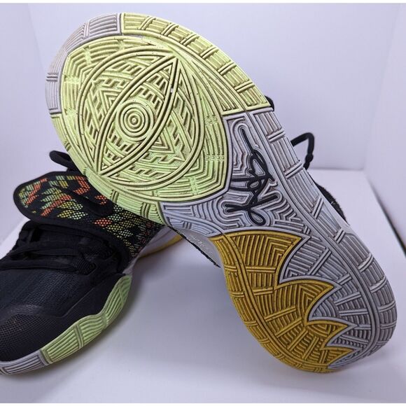 Nike Shoes Size 4.5 Black  Kyrie 6 N7 Standing Rocks DA1348-001 NO BOX - Picture 6 of 7